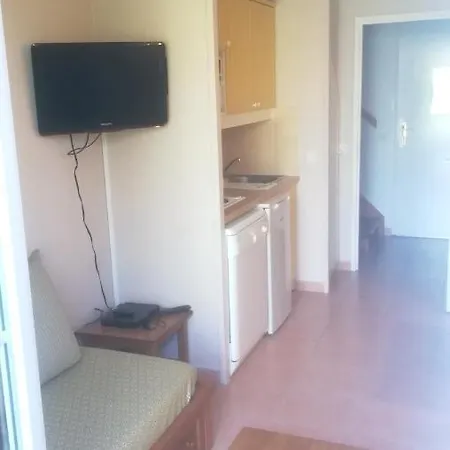 Holiday Home Route De Cancon Monflanquin